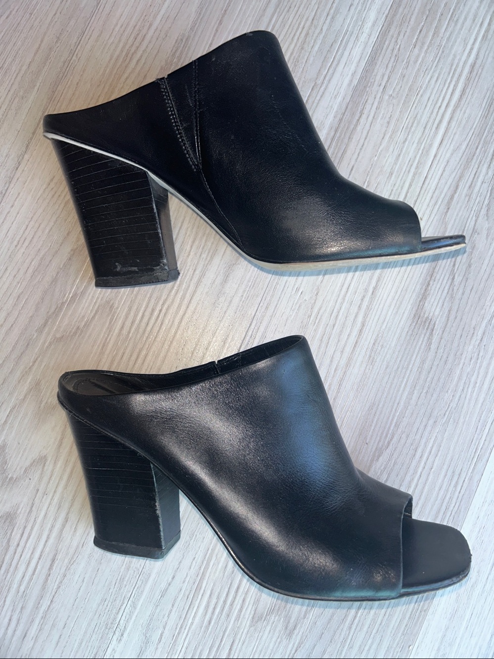 Via Spiga Open-Toe Leather Mules 8 Black Women’s Italian Slides Shoes